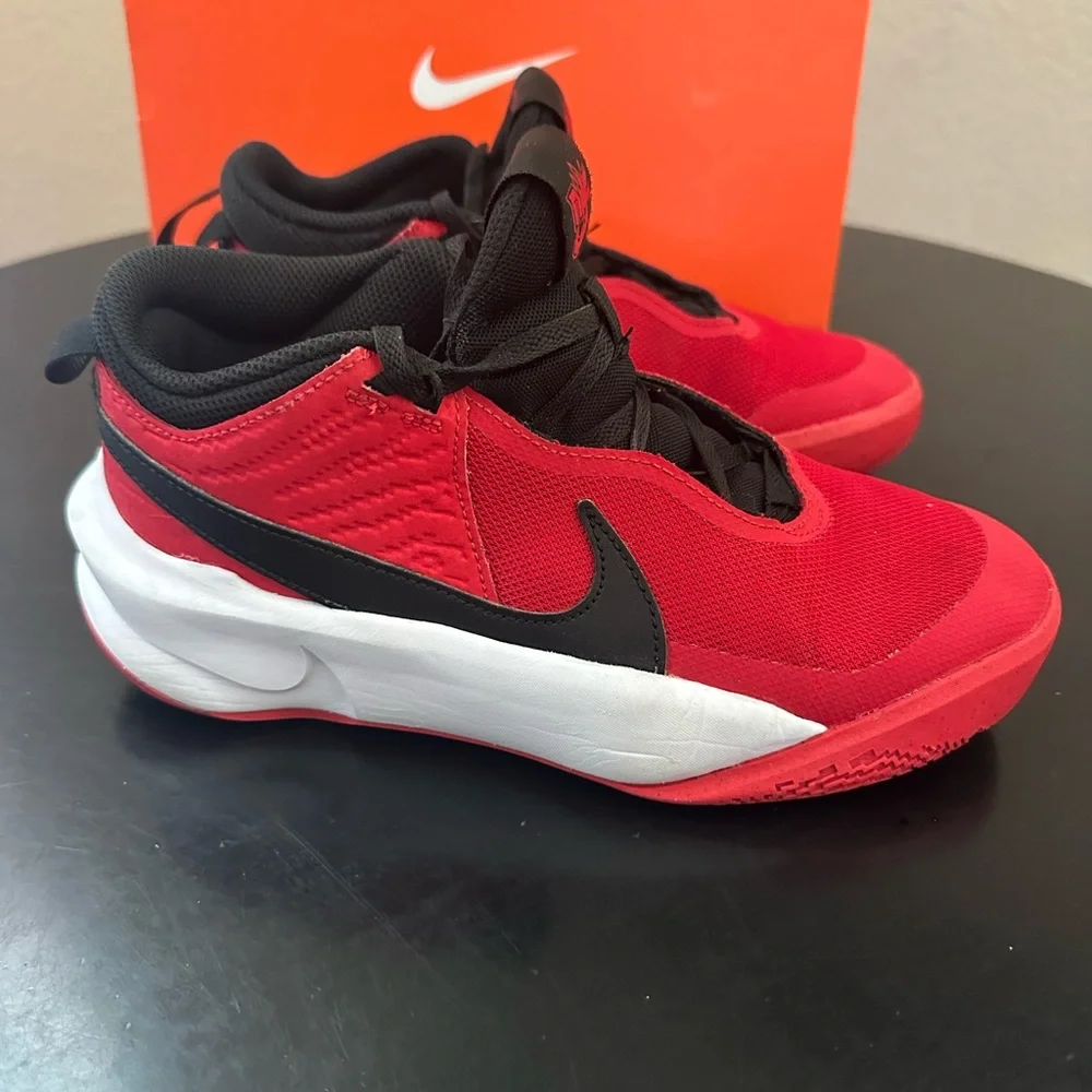 Nike Team Hustle